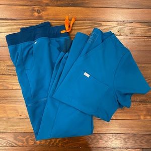 Figs Alps Blue Scrub Set